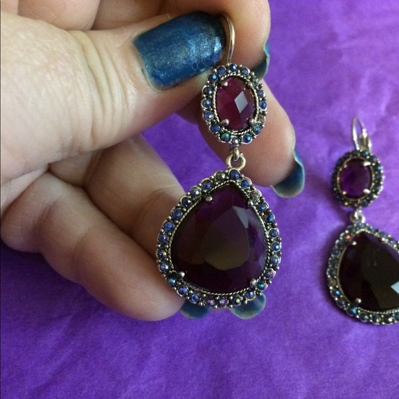 Avon Dangle Teardrop Earings - Picture 4 of 5